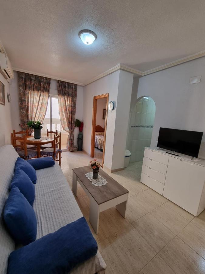 Gemuetliche Ferienwohnung In Torrevieja Ca100M Vom Strand Playa Del Cura Entfernt Екстер'єр фото