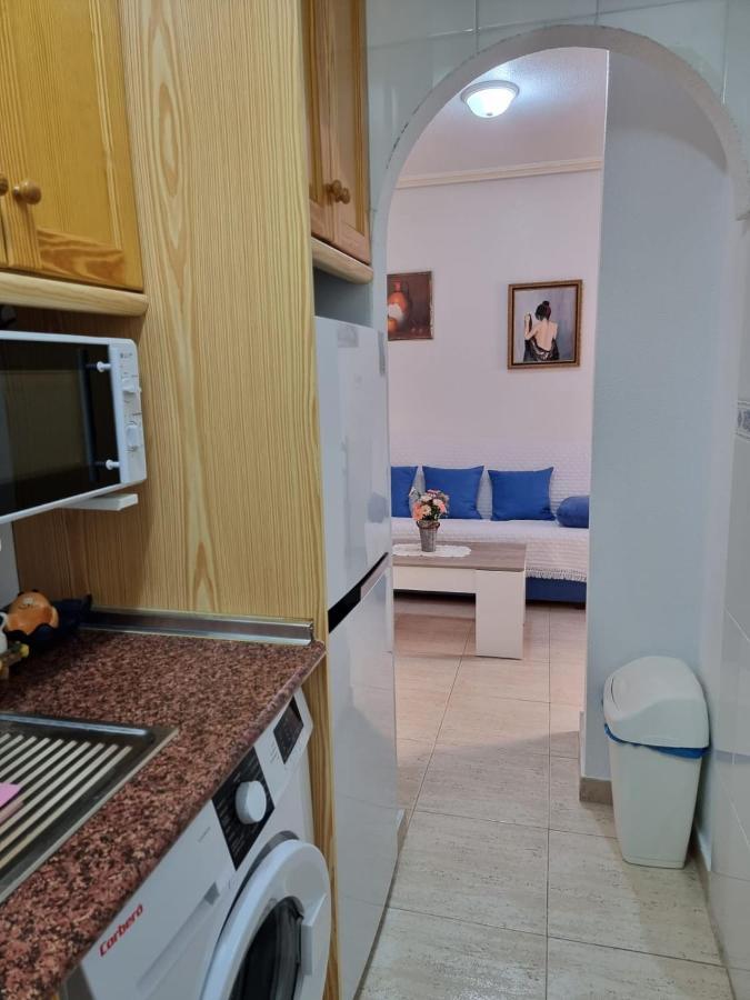 Gemuetliche Ferienwohnung In Torrevieja Ca100M Vom Strand Playa Del Cura Entfernt Екстер'єр фото