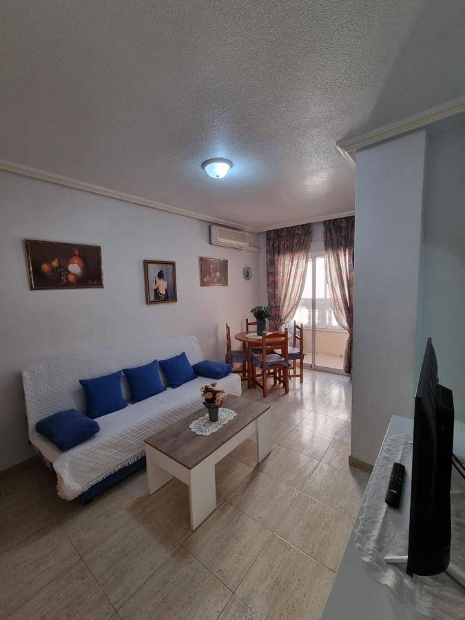 Gemuetliche Ferienwohnung In Torrevieja Ca100M Vom Strand Playa Del Cura Entfernt Екстер'єр фото
