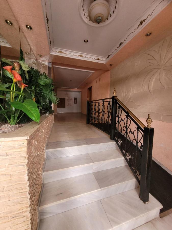Gemuetliche Ferienwohnung In Torrevieja Ca100M Vom Strand Playa Del Cura Entfernt Екстер'єр фото